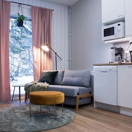 Studio 7, Air-Conditioned, 1 Free Parking, Calm Own Entrance Jyväskylä Zewnętrze zdjęcie